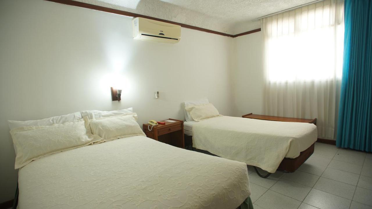Hotel Bachue 히라르도트 외부 사진