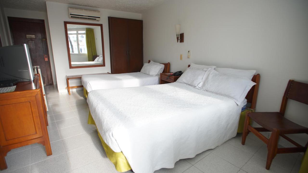 Hotel Bachue 히라르도트 외부 사진